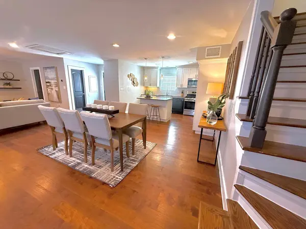 3001 Maplelawn CIR, Austin, TX 78723