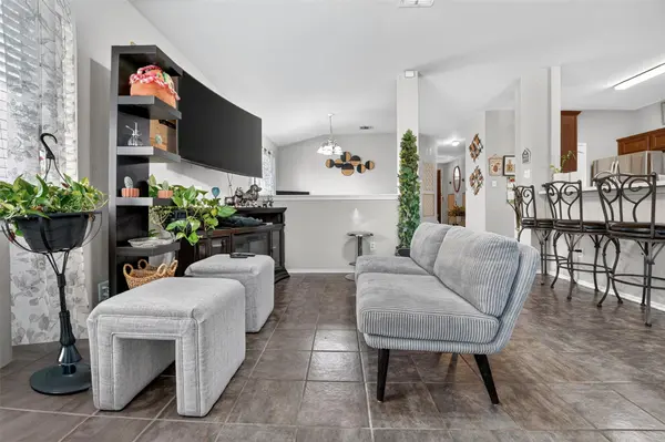 2436 BUTLER WAY, Round Rock, TX 78665