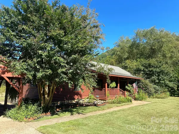 45 Reedy Creek CT, Hendersonville, NC 28792
