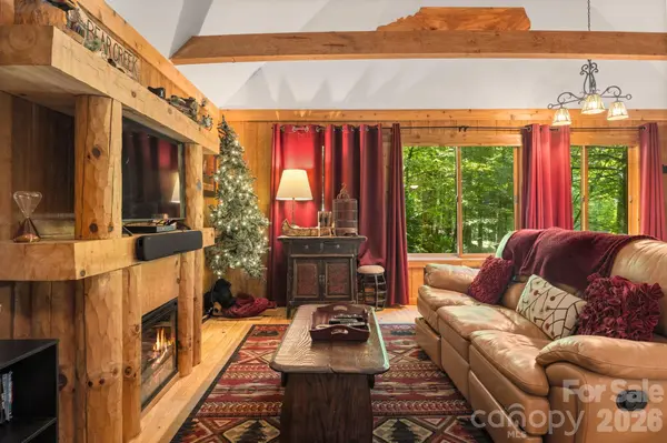 3575 Conleys Creek RD, Whittier, NC 28789