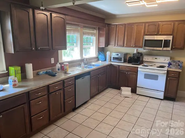 115 BETHEL ST, Morganton, NC 28655