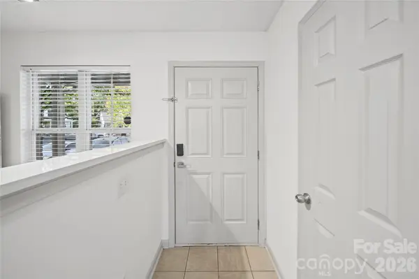 144 Mangum CIR, Mooresville, NC 28117