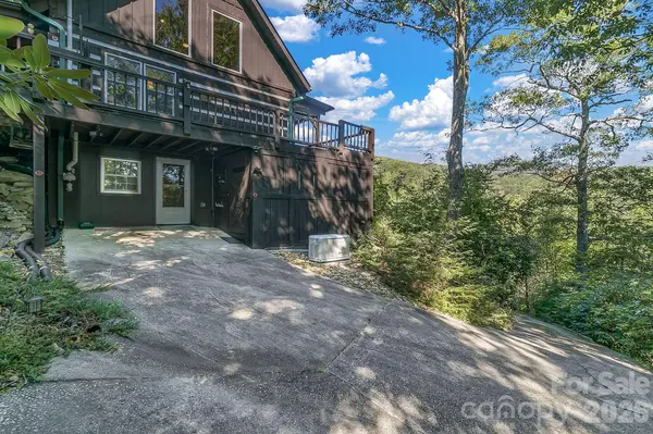 169 Laurel Creek DR, Hendersonville, NC 28792