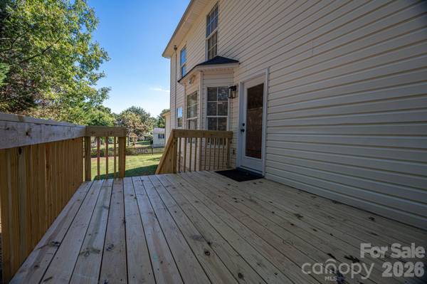 2730 24th Street CT NE, Hickory, NC 28601