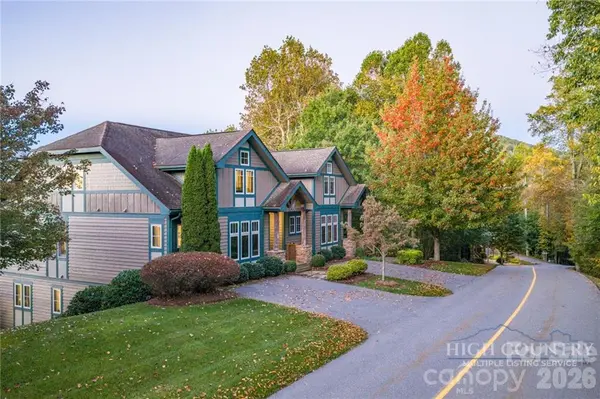 355 Ridge Haven Pkwy #23A, Banner Elk, NC 28604