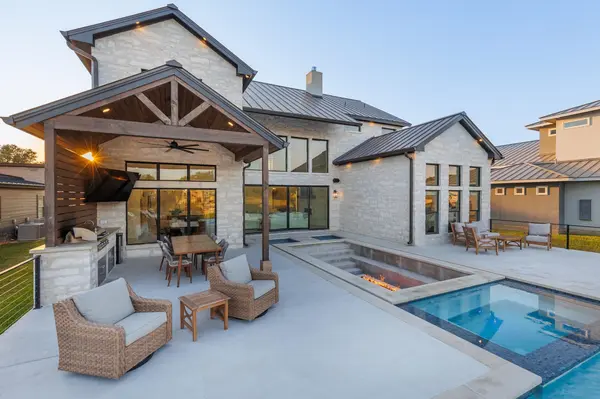 241 Lazy Oaks LN, Kingsland, TX 78639-0000