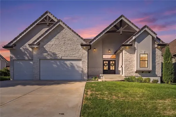 3908 NW Redspire ST, Lee's Summit, MO 64064