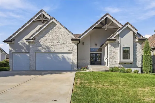 3908 NW Redspire ST, Lee's Summit, MO 64064