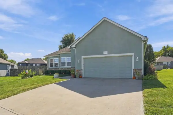 16911 Tucker CT, Basehor, KS 66007