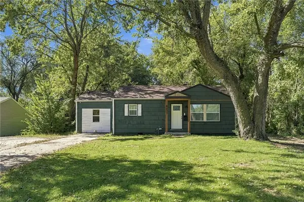 8630 James A. Reed RD, Raytown, MO 64138