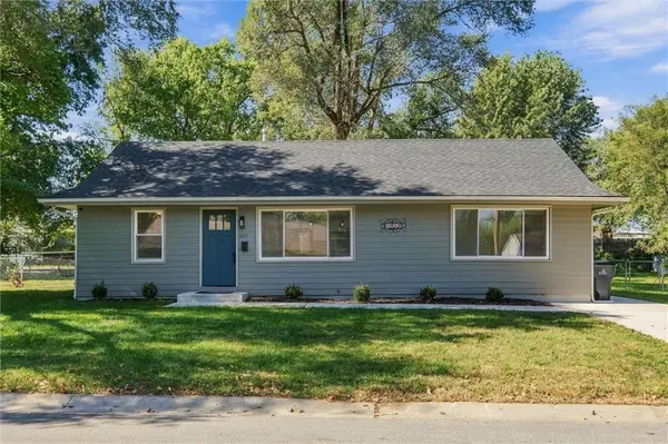 1017 S Brockway ST, Olathe, KS 66061