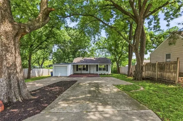 5529 Outlook ST, Mission, KS 66202