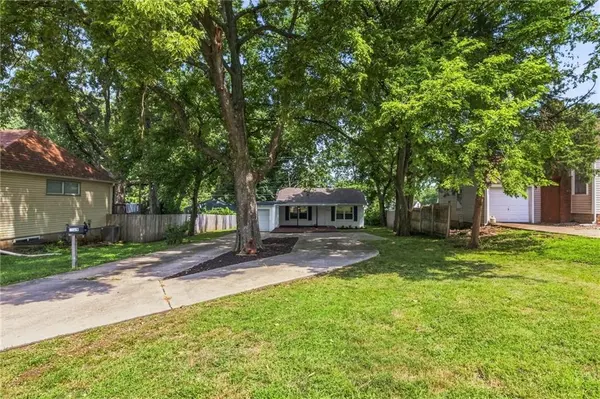 5529 Outlook ST, Mission, KS 66202