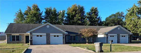 115, 117, 119, 121 W Wilson ST, Thayer, KS 66776