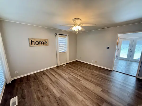 1313 N Saint James BLVD, Evansville, IN 47711