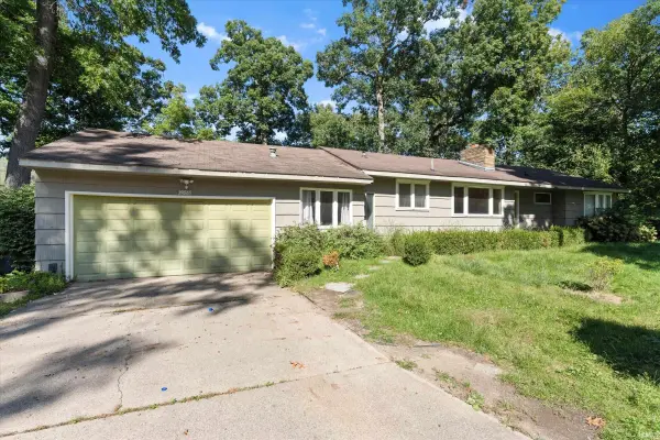 19065 Oakmont North DR, South Bend, IN 46637-3523