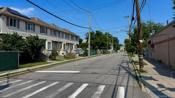 71 Arlington PL, Staten Island, NY 10303