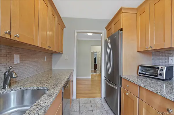 125 Beacon Hill DR #F-11, Dobbs Ferry, NY 10502