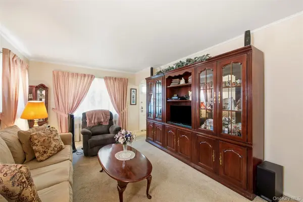 8029 259th ST, Glen Oaks, NY 11004