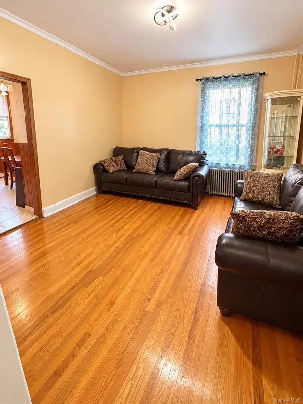 690 E 240th ST, Bronx, NY 10470