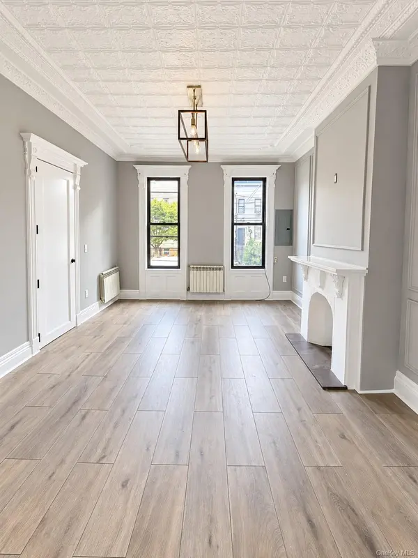 286 Hemlock ST #1, Brooklyn, NY 11208