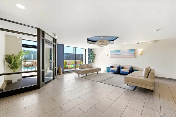 100 W Broadway ##6Q, Long Beach, NY 11561