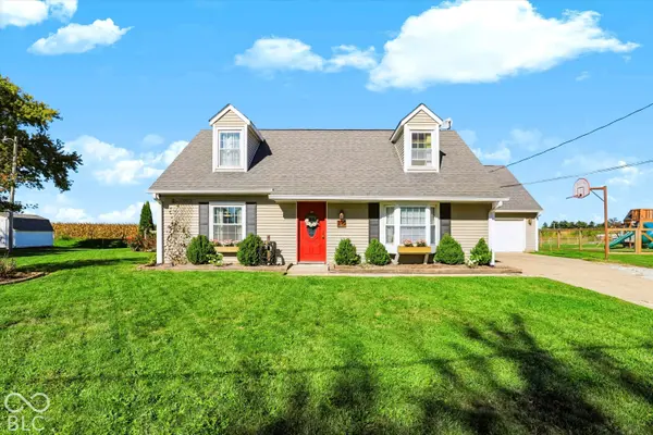 390 Three Notch LN, Bargersville, IN 46106