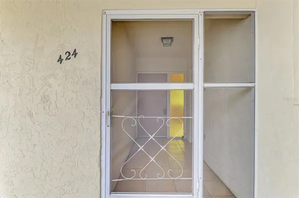 360 BASE AVE E #424, Venice, FL 34285