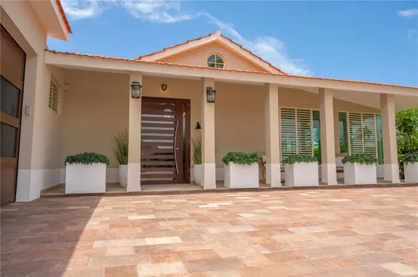 302 CAMINO DE LOS CEDROS, Dorado, PR 00646
