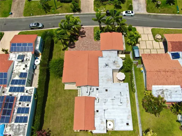 302 CAMINO DE LOS CEDROS, Dorado, PR 00646