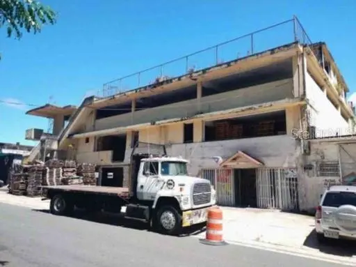 Amorovis BO. BAJURAS SALIDA, Vega Alta, PR 00692