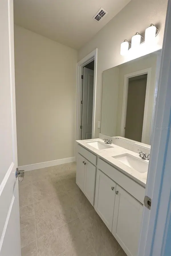 6040 WILDLINE DR, St Cloud, FL 34771