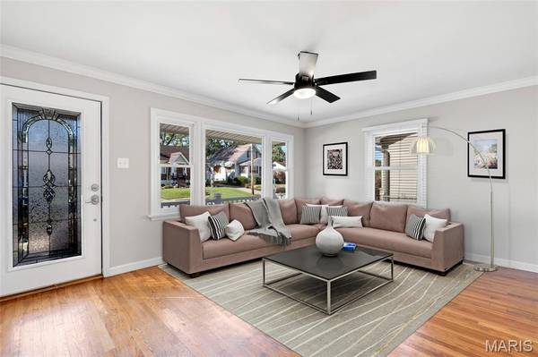 335 Madison AVE, Rock Hill, MO 63119