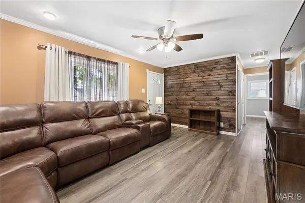 807 Montgomery AVE, Hillsboro, IL 62049