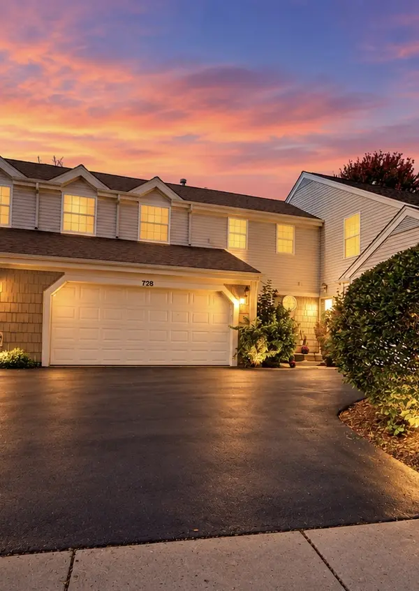 728 Village CIR, Marengo, IL 60152