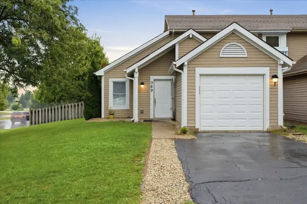 369 Trailside CT, Carol Stream, IL 60188