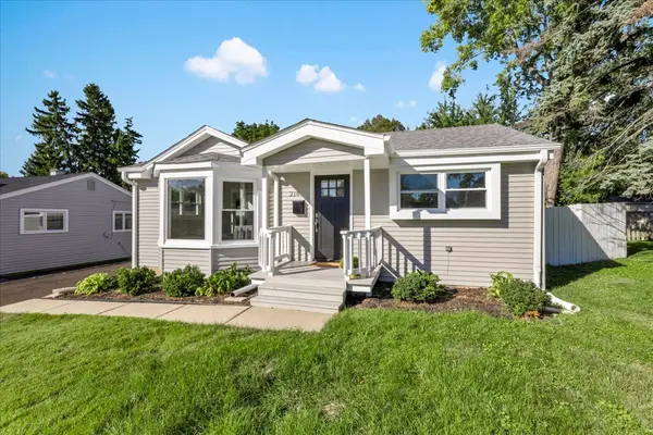 218 S Morgan AVE, Wheaton, IL 60187