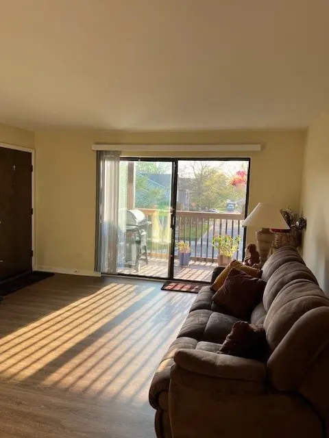 14747 Kenton AVE #2A, Midlothian, IL 60445