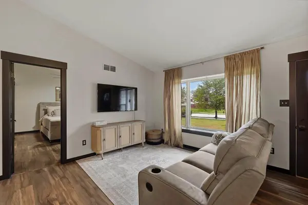 2340 Cedar Creek CIR, Portage, IN 46368