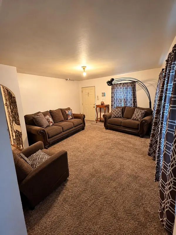 1405 W 2nd AVE, Gary, IN 46402