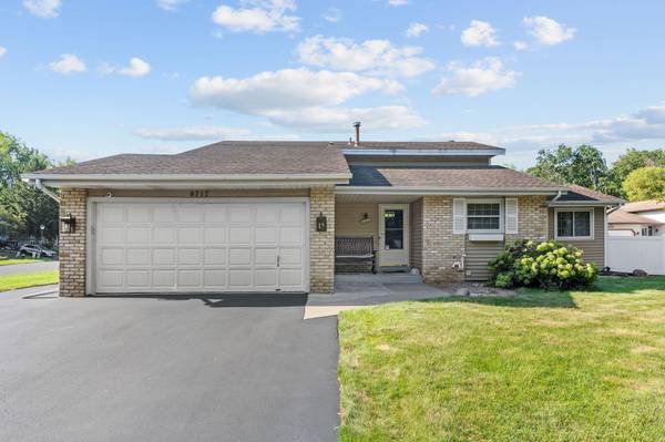 4717 Covington CIR, Eagan, MN 55122