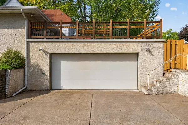 1837 Hawthorne AVE E, Saint Paul, MN 55119
