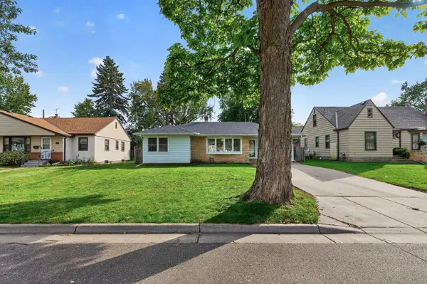 790 Nevada AVE E, Saint Paul, MN 55106