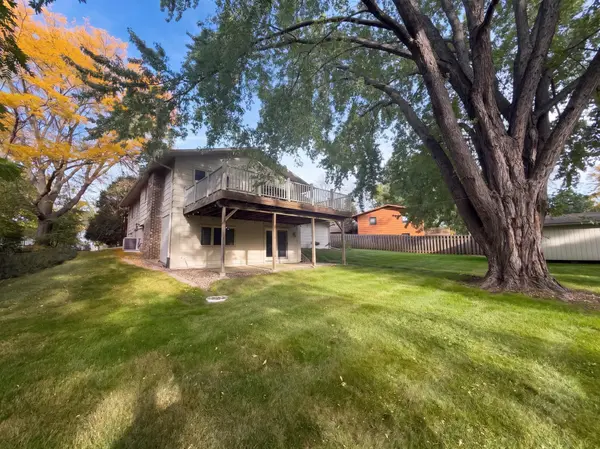 12228 Allen DR, Burnsville, MN 55337