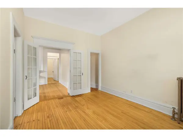 579 Summit AVE #105, Saint Paul, MN 55102