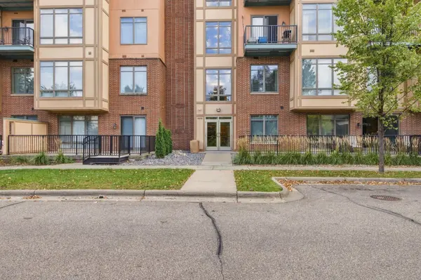 1070 Grandview CT NE #110, Columbia Heights, MN 55421