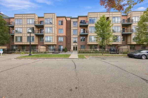 1070 Grandview CT NE #110, Columbia Heights, MN 55421