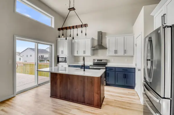 1154 60th Ave W, West Fargo, ND 58078