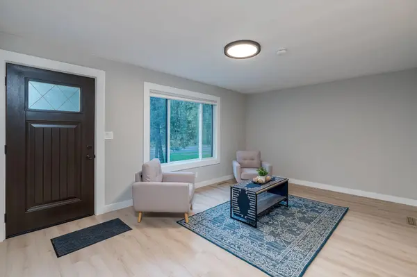 933 Thompson Ravine RD, Mankato, MN 56001