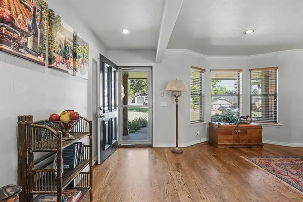 822 Francis LN, Edmond, OK 73034